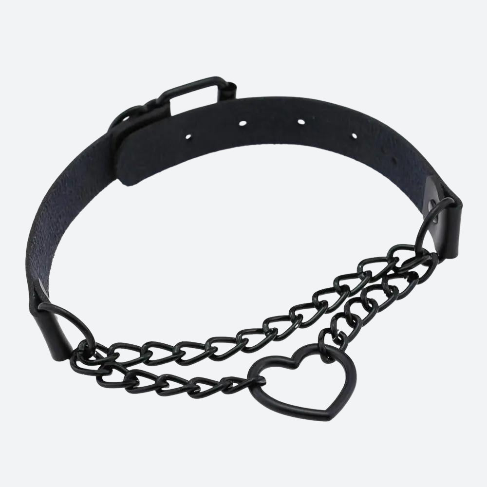 Grunge Heart Choker Necklace with Belted Detail - Perfect for Y2K and 90s Fashion