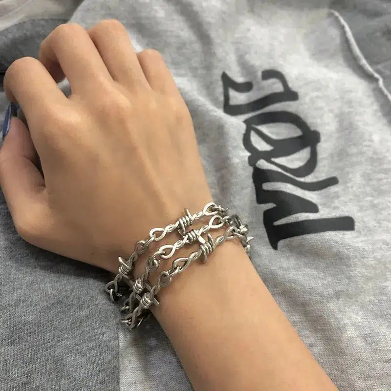 Y2K Barbed Wire Necklace - Retro 90s Grunge Style Accessory for Y2K Outfits
