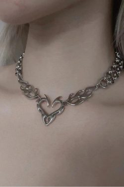 Y2K Flaming Heart Necklace - Retro Style Jewelry for 90s and Y2K Fashion Outfits