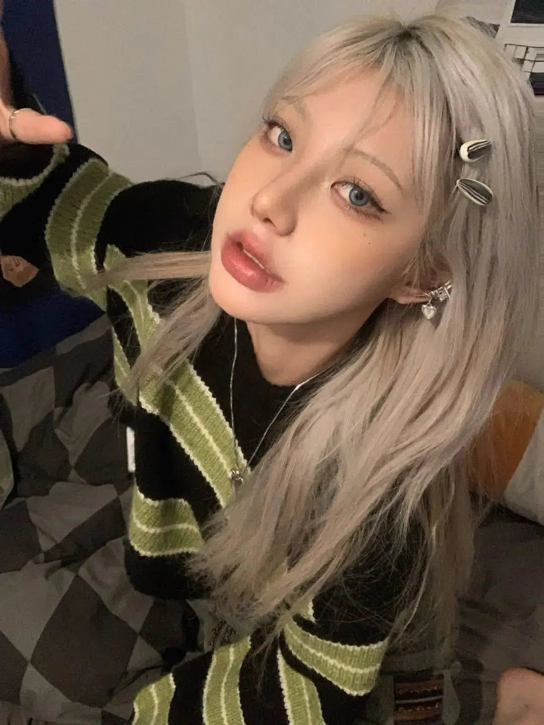Y2K Grunge Green Striped Crop Sweater - Retro 90s Fashion Statement