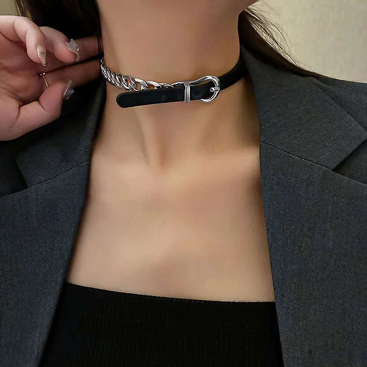 Y2K Grunge Half Belted Chain Necklace - Retro 90s Fashion Statement Accessory