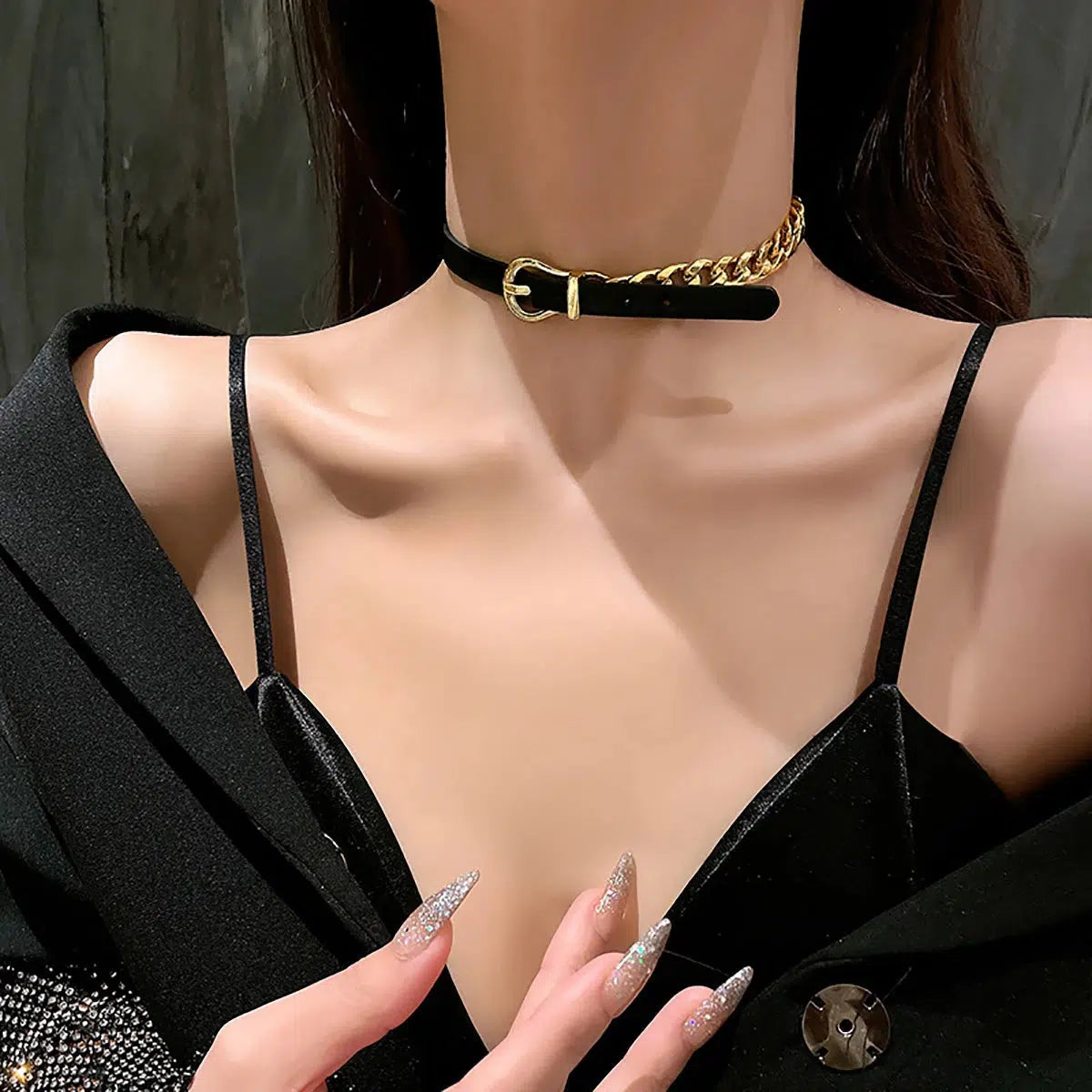 Y2K Grunge Half Belted Chain Necklace - Retro 90s Fashion Statement Accessory
