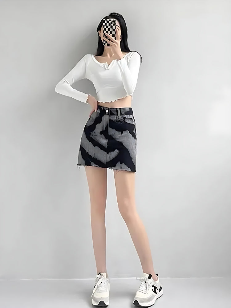Y2K Grunge Spray Paint Distressed Mini Skirt - Retro 90s Fashion Outfit