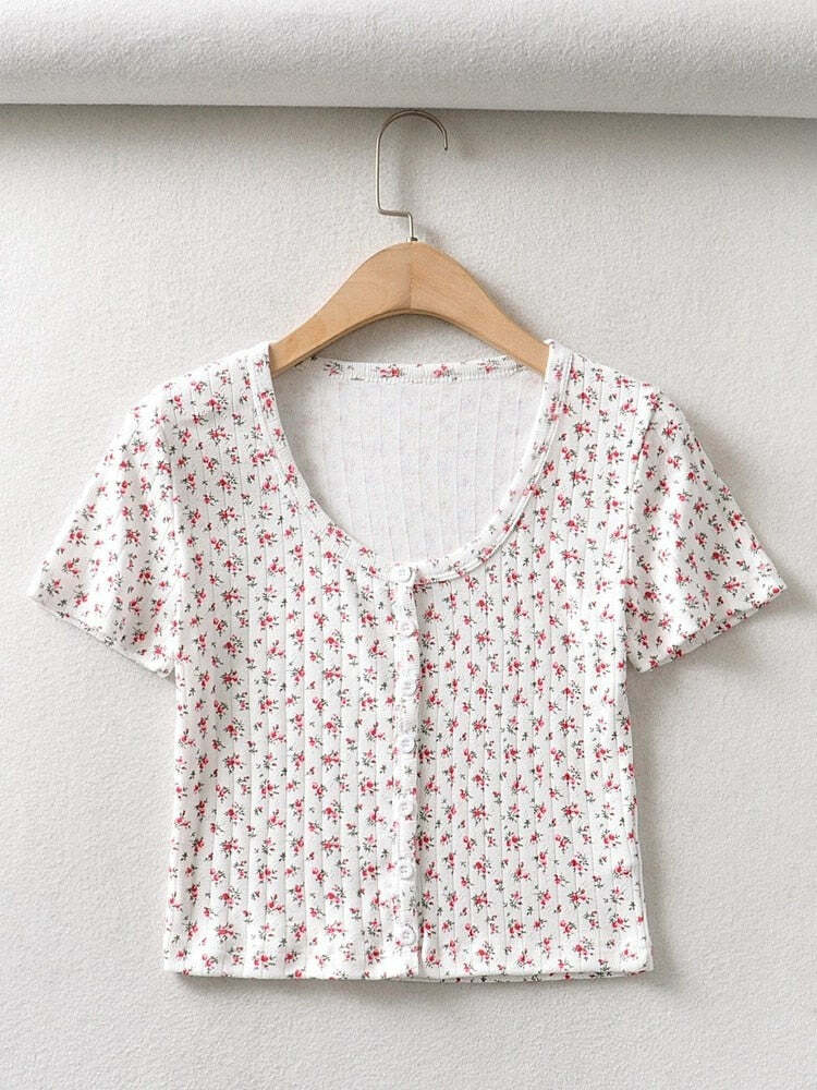 Elizabeth T-Shirt: Y2K Summer Grunge, 90S Retro, Baby Tees, Y2K Club &