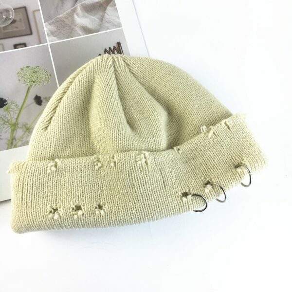 Ollie Grunge Beanie - Y2K Summer, 90S Fashion, Retro Style, Gothic Y2K, Pastel Goth Out