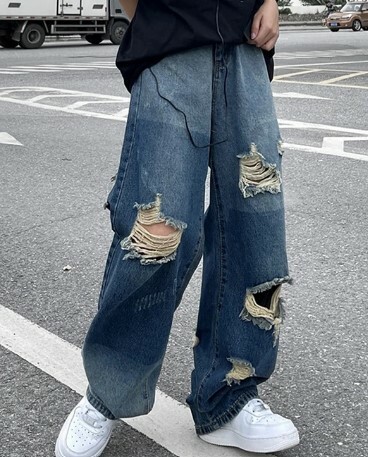 Sara Grunge Distressed Ripped Jeans - Y2K Summer, 90S Fashion, Retro Goth, Y2K Club Outfits