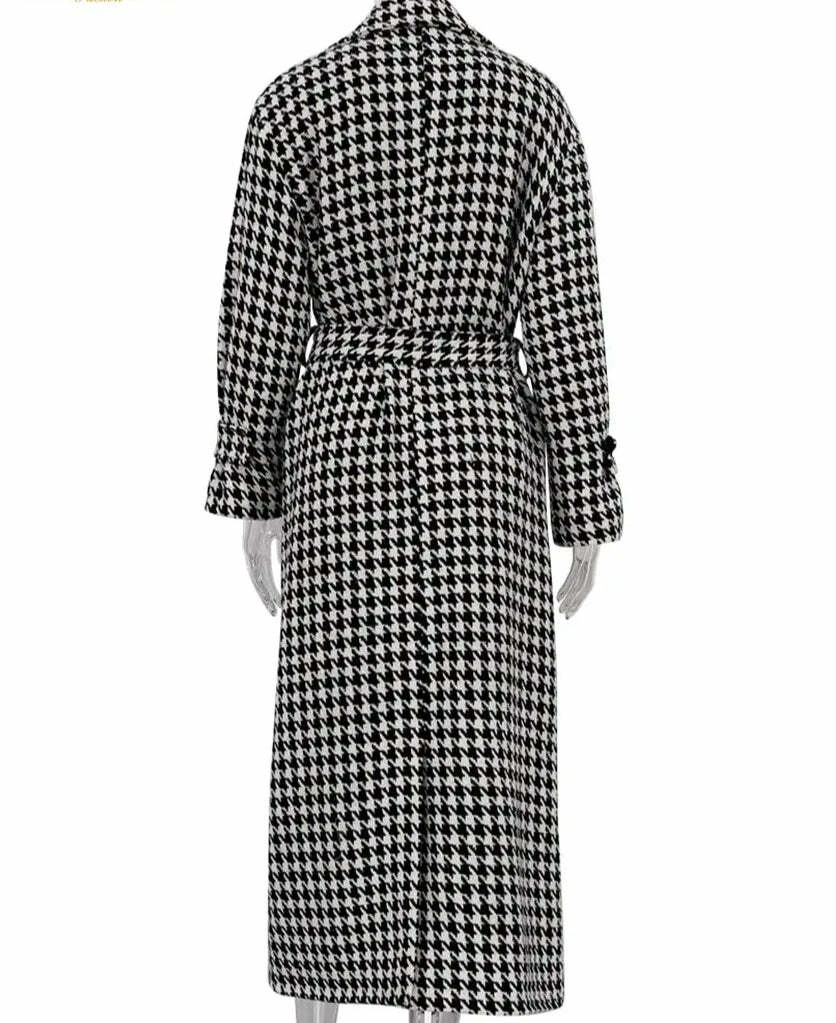 Sonez Coat: Y2K Summer & 90S Grunge Fashion - Retro, Goth, And Popstar Outfits For Women