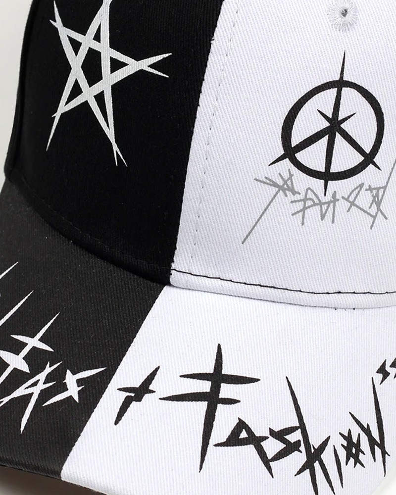 Y2K Grunge Black And White Cap - Retro 90S Fashion, Y2K Summer Outfits, And Gothic Y2K Style