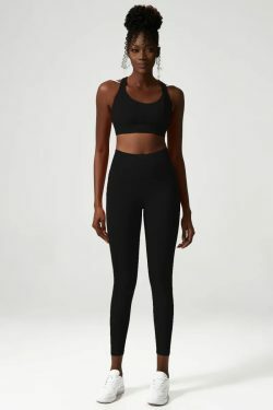 Y2K Grunge Black Sports Bra Top - Retro 90S Fashion, Summer Outfits, Club & Party Wear
