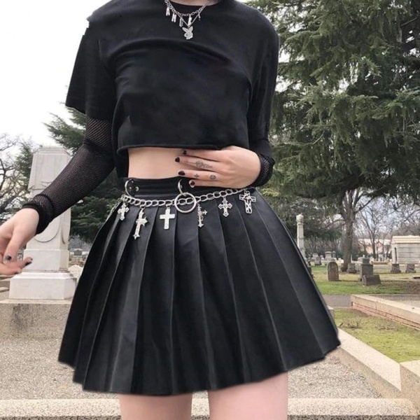 Y2K Grunge Pleated Metal Ring Skirt - 90S Fashion, Retro Style, Gothic Y2K, Summer Outfit