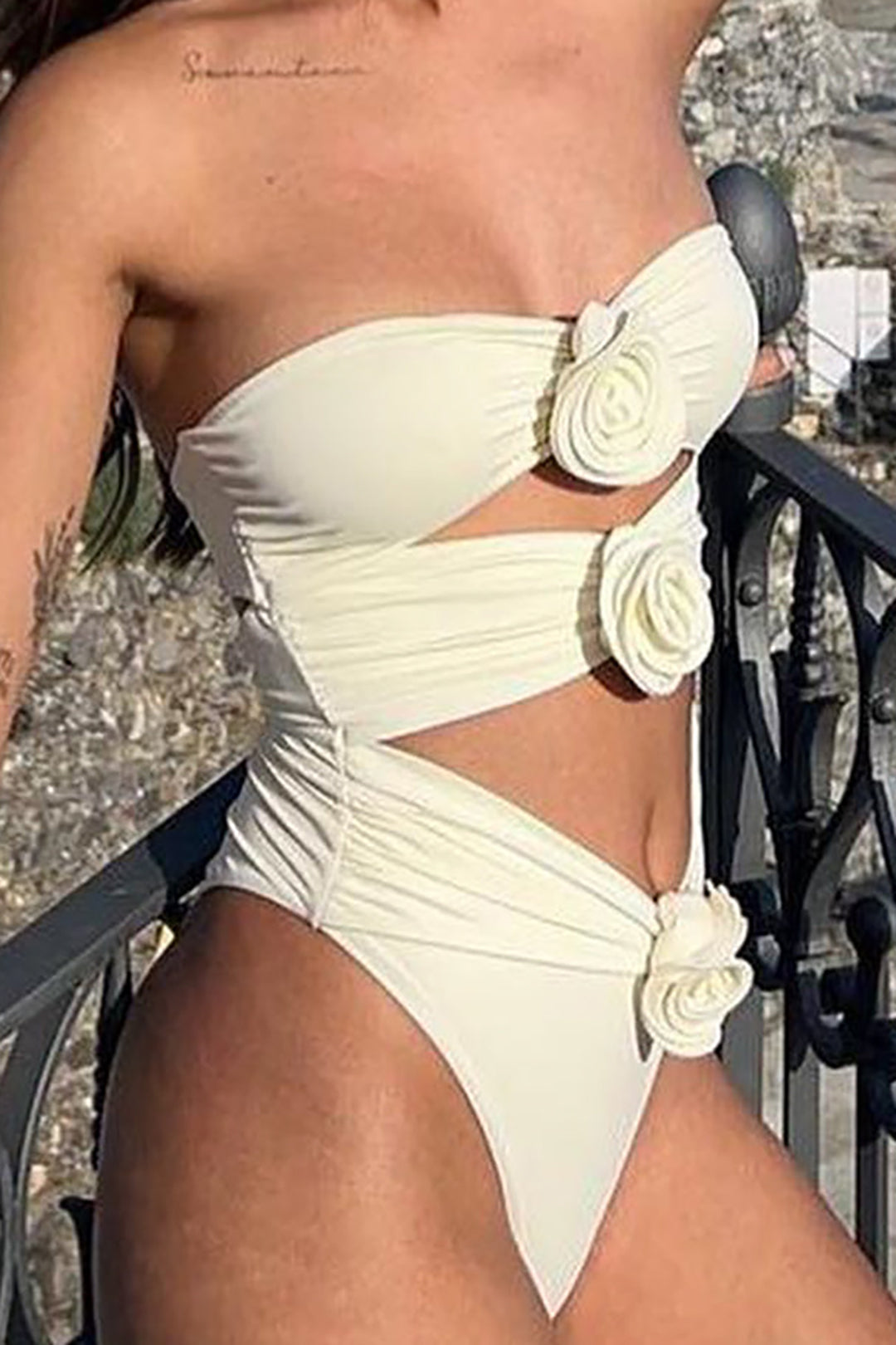 3D Flower Cut Out Buckle Strapless Swimsuit - Y2K Aesthetic Swimwear for Trendy Looks