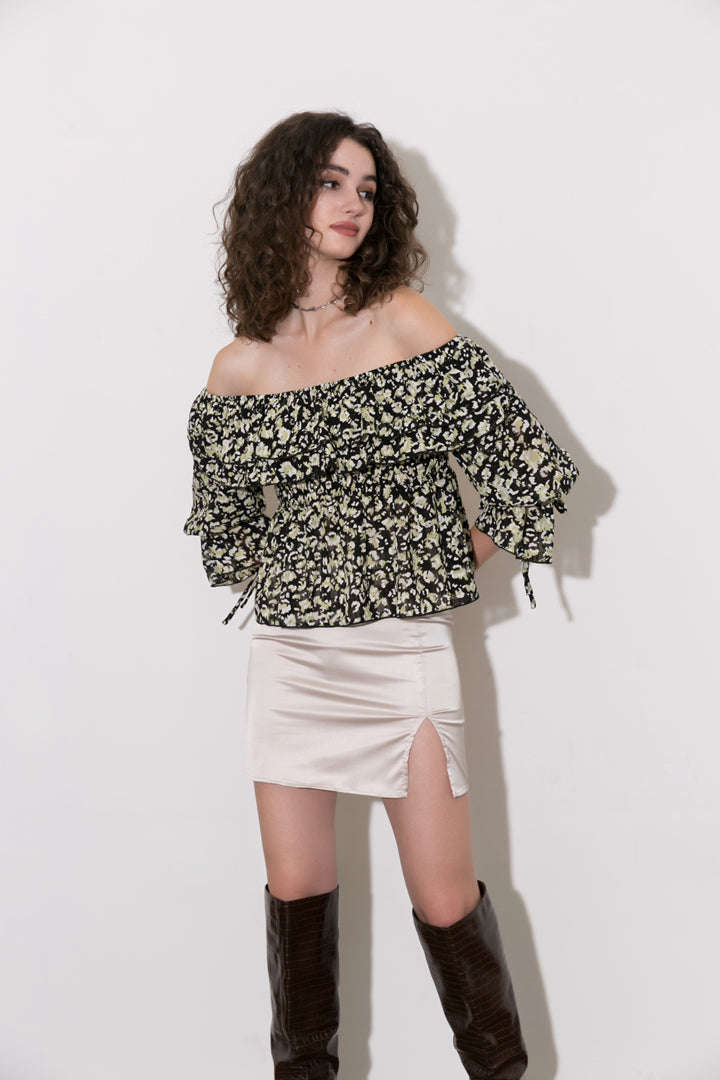 Chic Off-The-Shoulder Chiffon Peplum Top for Y2K Fashion and Coquette Aesthetic Styles