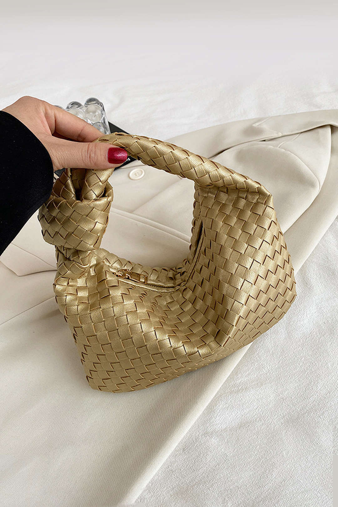 Chic Woven Tote Bag for Y2K Fashion Lovers - Perfect for Coquette and Grunge Aesthetics