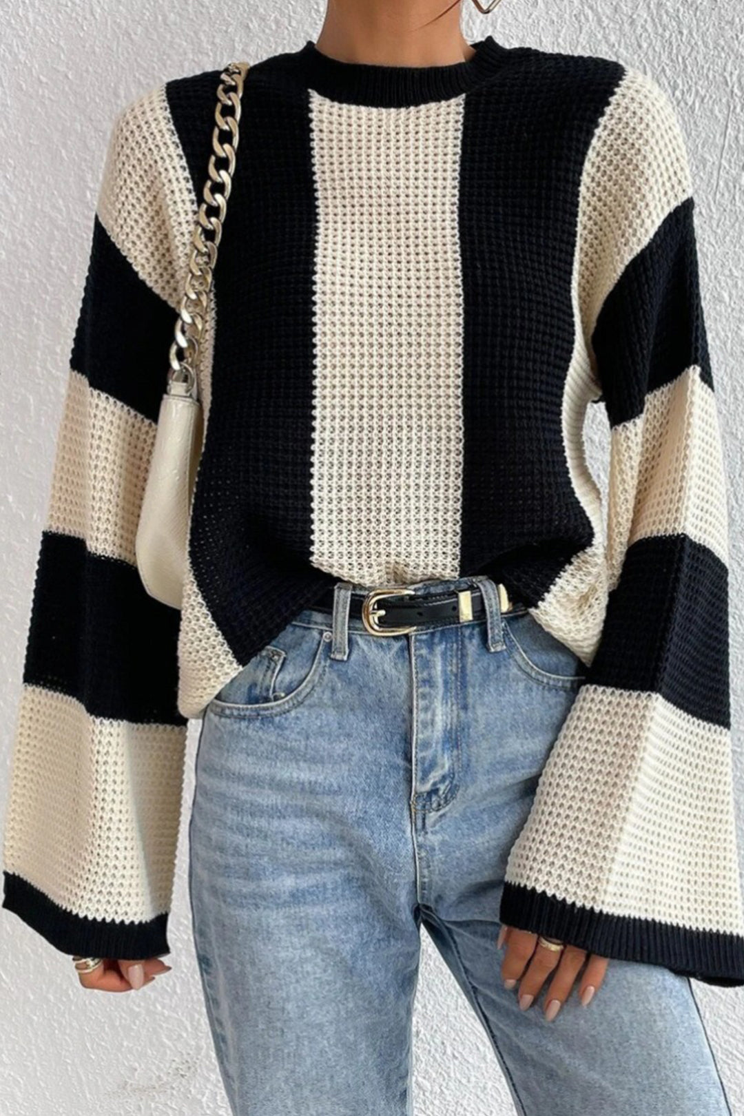 Contrast Stripe Bell Sleeve Knit Pullover Sweater - Y2K Aesthetic Cozy Top for Stylish Outfits