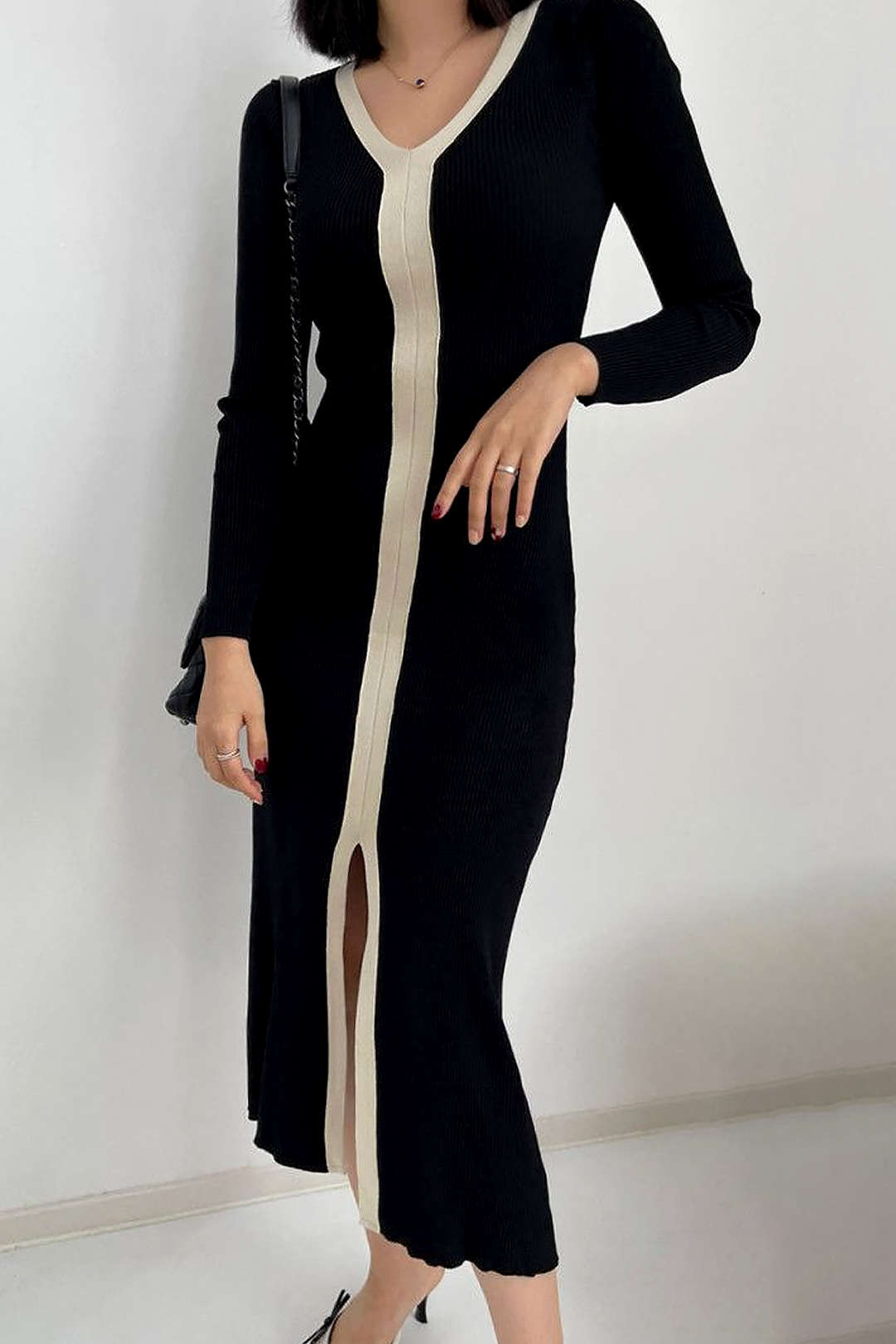 Contrast Trim Slit V-Neck Long Sleeve Knit Dress - Y2K Aesthetic Fashion Essential