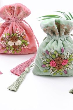 Flower Embroidered Drawstring Sachet - Y2K Aesthetic Home Decor & Cute Gift Idea