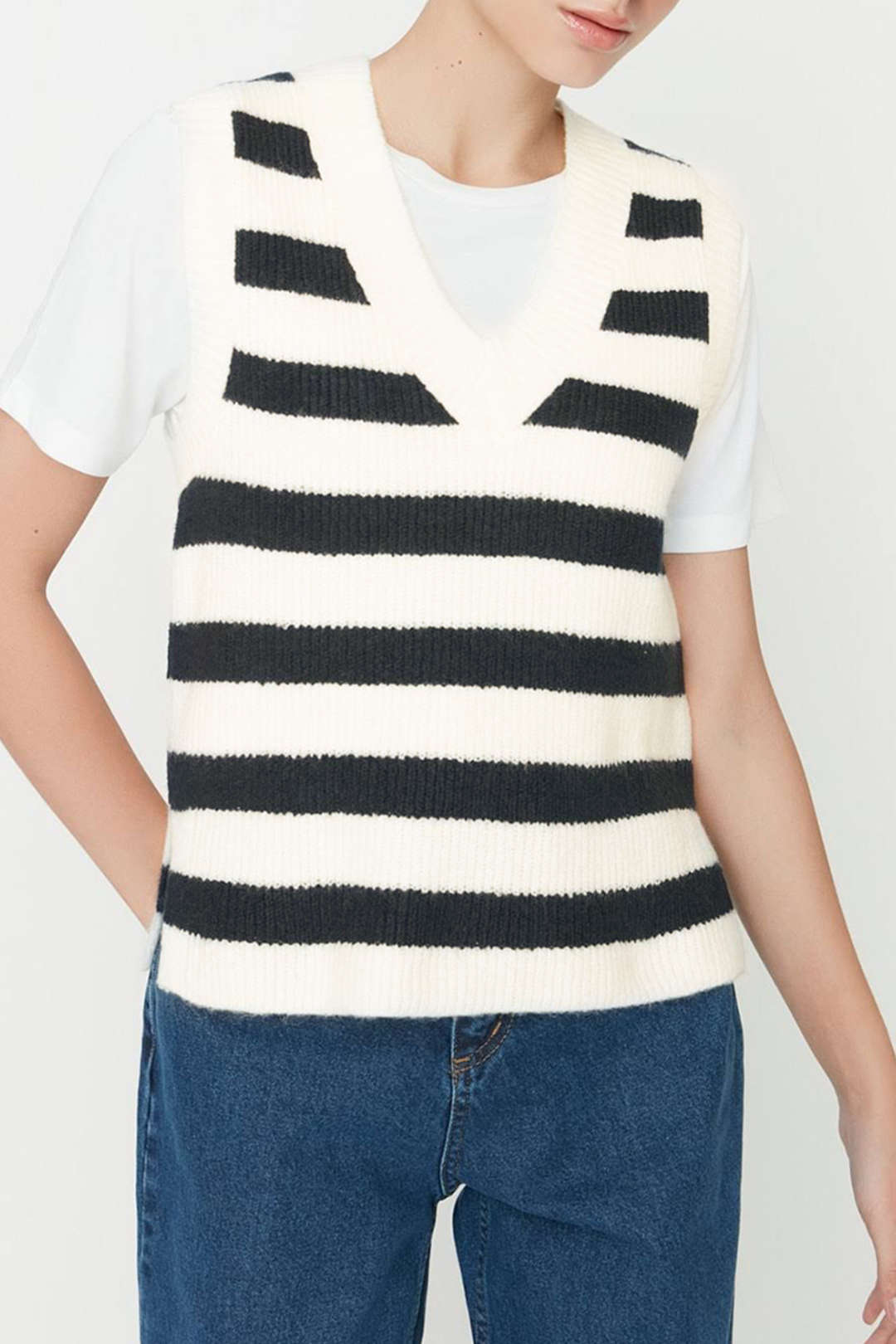 Y2K Stripe V-Neck Knit Pullover Vest - Trendy Coquette Aesthetic Sweater for Stylish Outfits