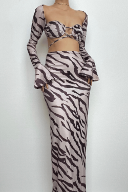 Zebra Print Low Cut Flared Sleeve Contrast Maxi Skirt Set for Y2K Fashion Lovers