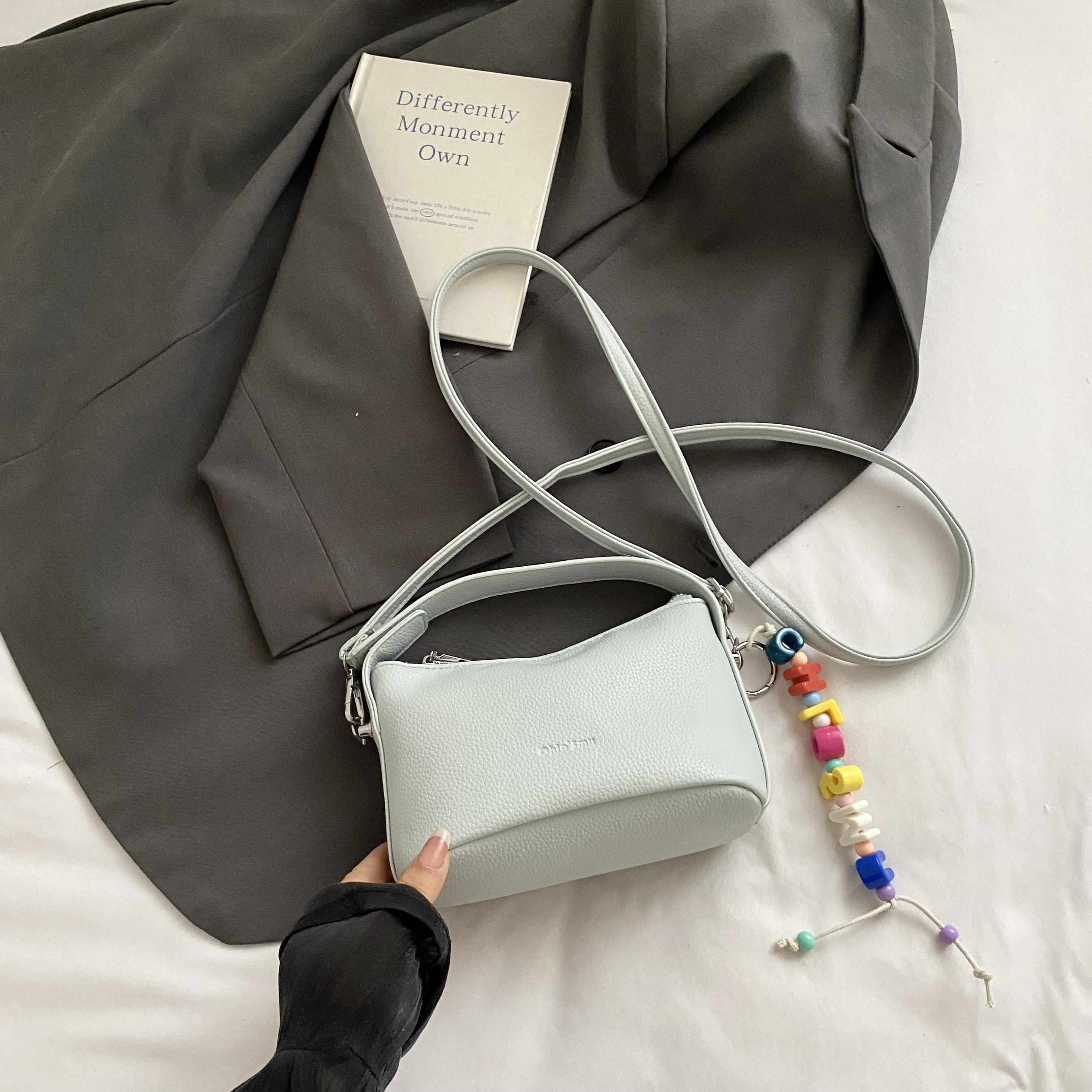 2025 Summer White Crossbody Bag - Stylish High-End Small Handbag Tote for Women, Versatile Casual Fashion Accessory