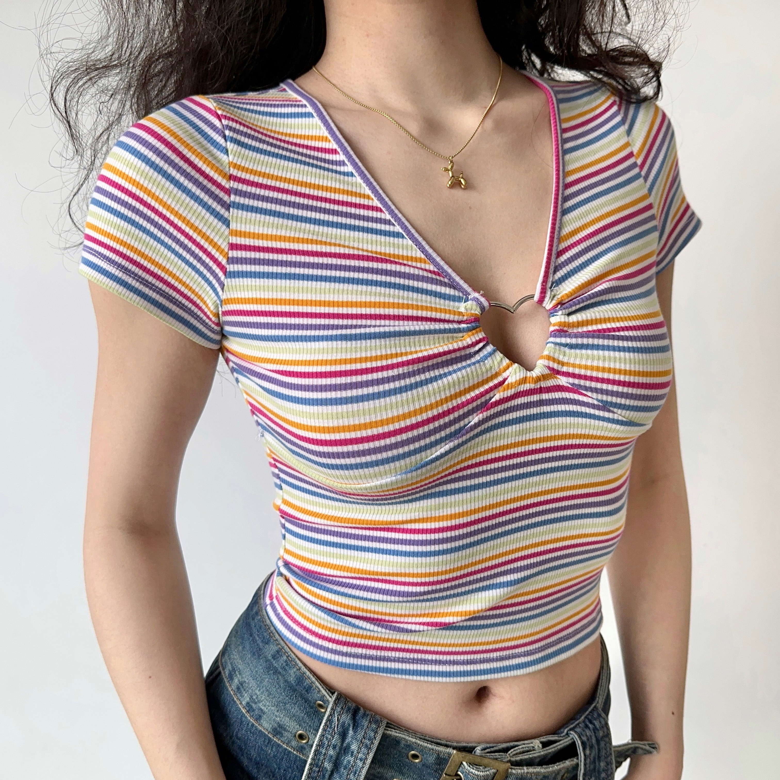Colorful Striped Heart Button V-Neck Short Sleeve T-Shirt for Women – Slim Fit European American Style Y2K Fashion Top