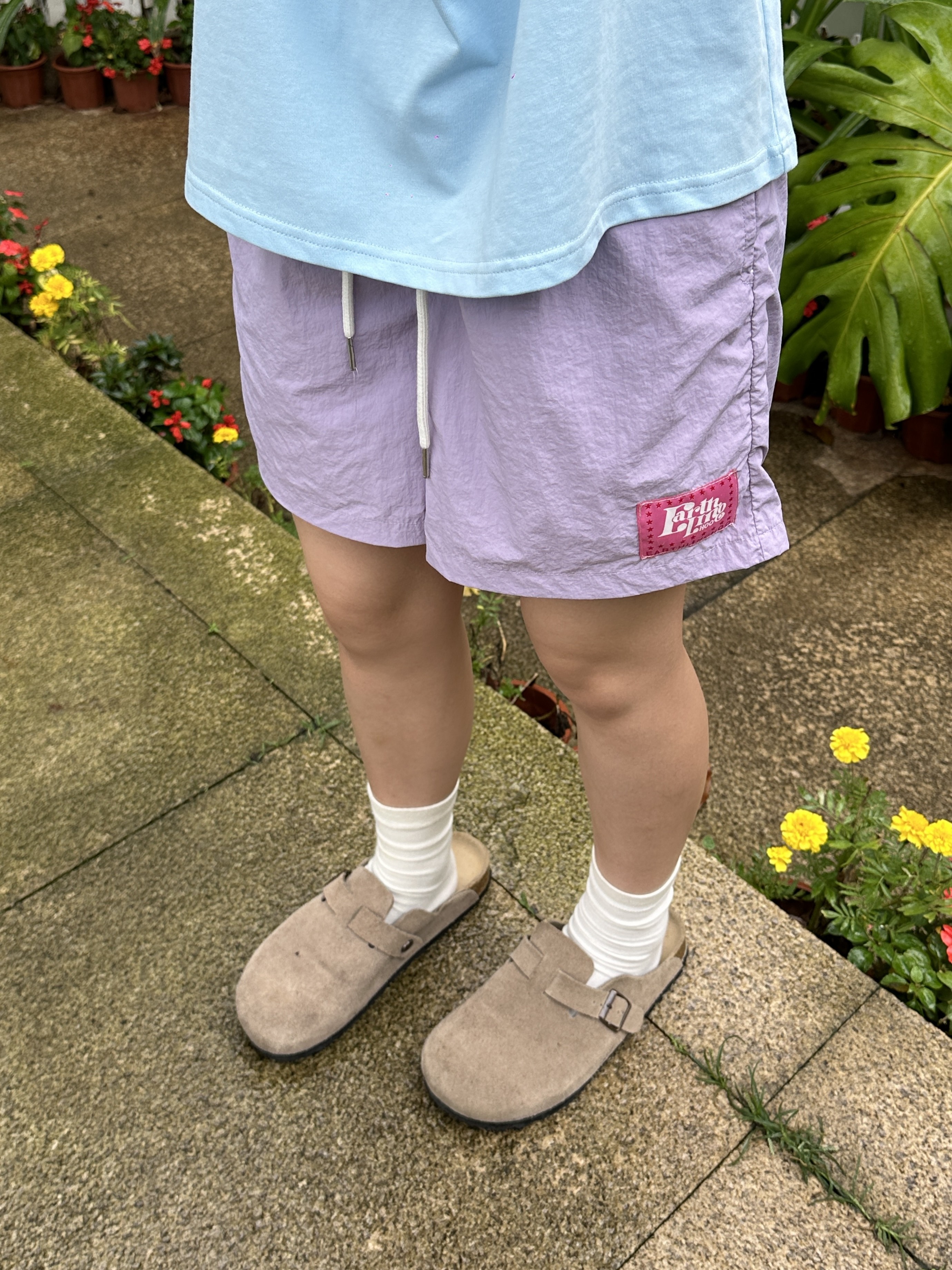 Custom American Letter Print Beach Shorts for Men and Women - Colorful Dopamine Sports Casual Loose Five-Point Shorts