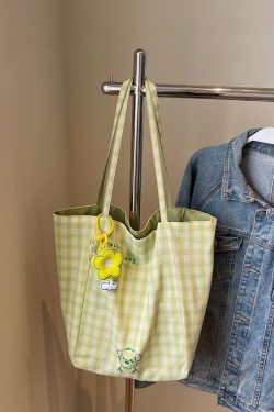Embroidered Checkered Bucket Bag - Large Capacity, Artistic Design for Summer 2025, Perfect for Students and Commuters