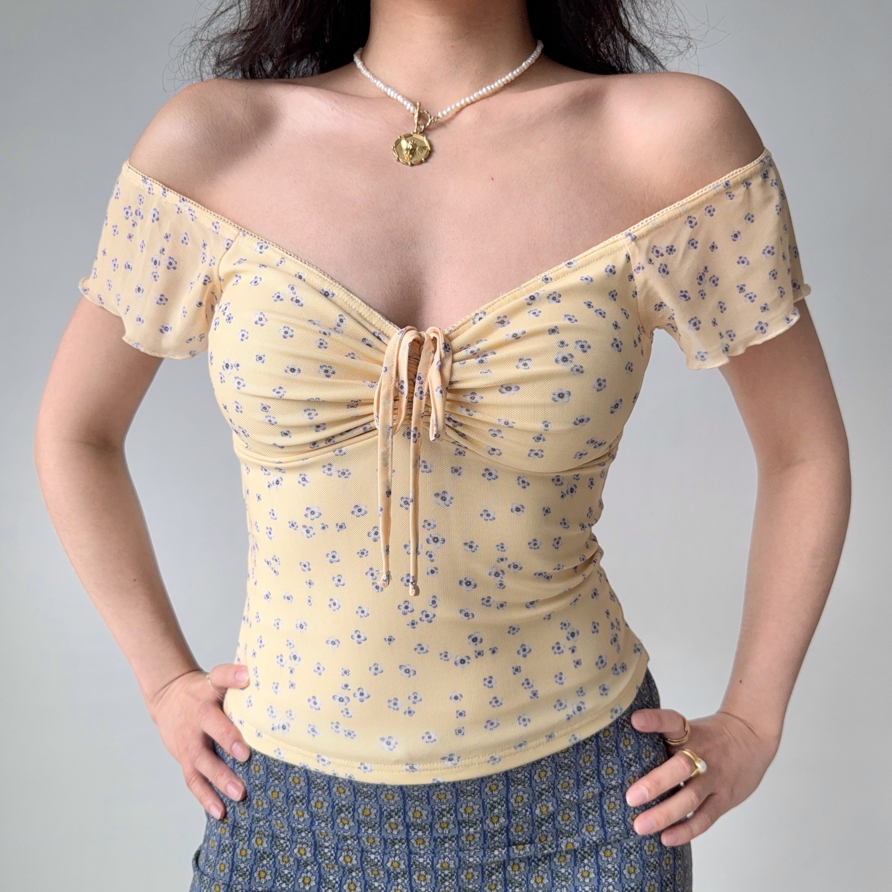 Floral Mesh Short Sleeve T-shirt for Women with Tie V-neck - Trendy European American Style Hot Girl Top