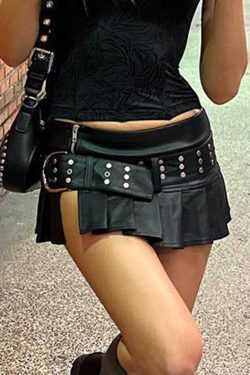 High Energy Motorcycle Style Sexy Split Rivet PU Leather Pleated Skirt - Trendy Streetwear for Hot Girls