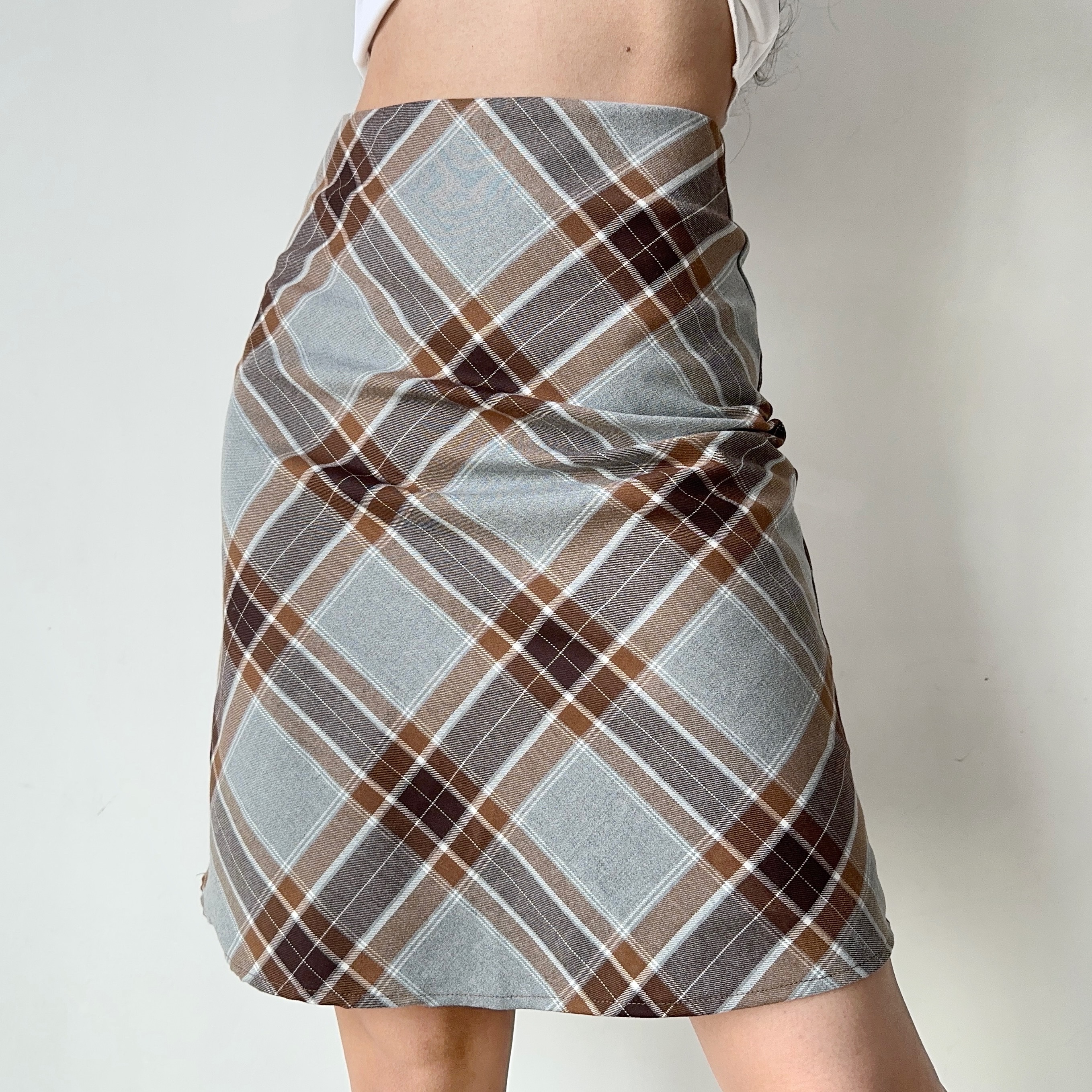 High-Waisted Color-Blocking Plaid A-Line Skirt for Women - Retro European American Style Short Bodycon Fashion