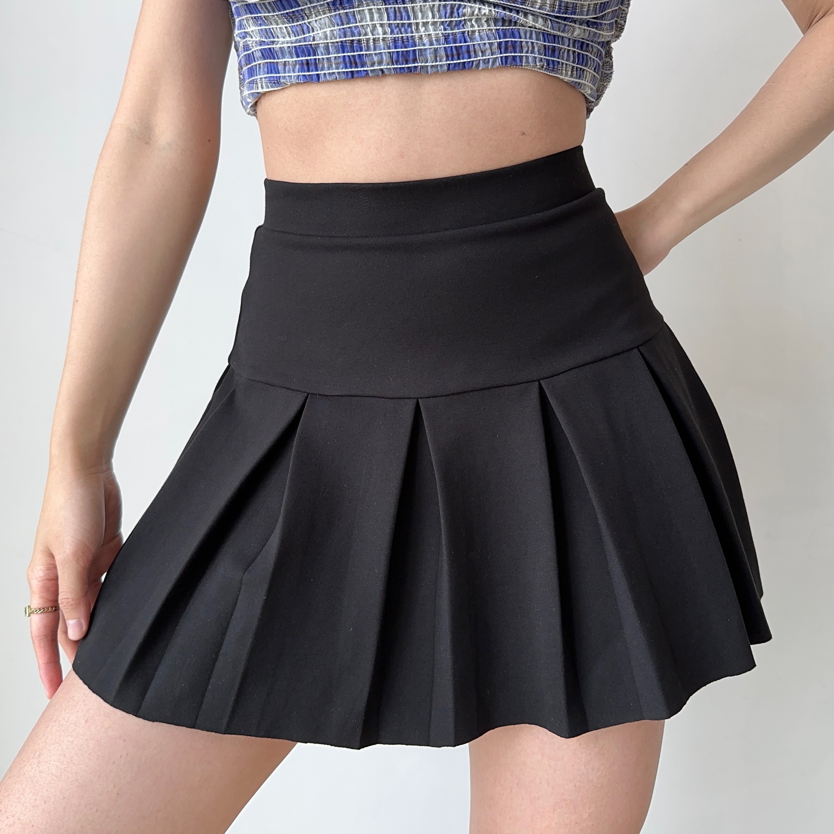 High-Waisted Pleated A-Line Skirt for Women - Solid Color Summer Fashion, European & American Style, Slimming Waist, Short Length