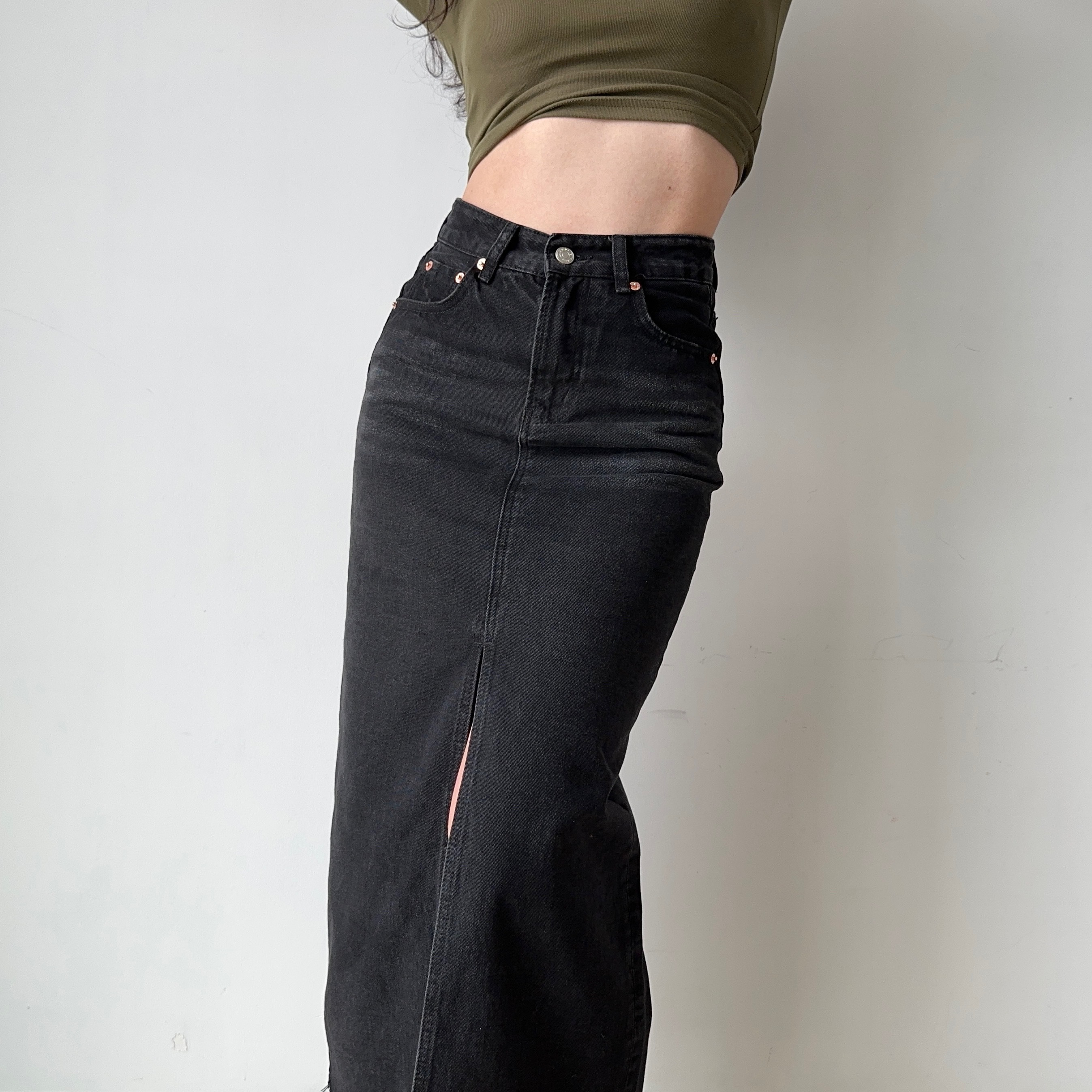 High-Waisted Water-Washed Denim Split Skirt for Women - Mid-Length Slimming Fitted Pencil Skirt in European & American Style