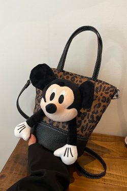 Korean-Style Cartoon Anime Crossbody Bag - Cute Girl Bucket Bag for Spring/Summer 2025, Trendy High-End Underarm Bag