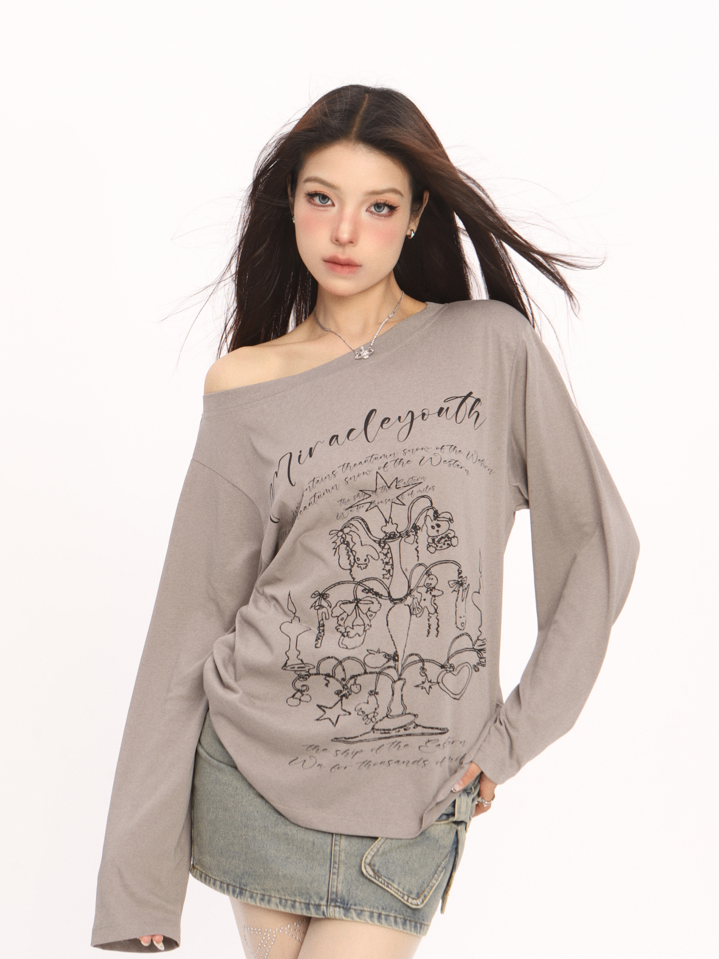 Korean Style Graffiti Off-Shoulder Long Sleeve T-Shirt for Women - Summer Sun Protection Cover-Up, Lightweight & Airy