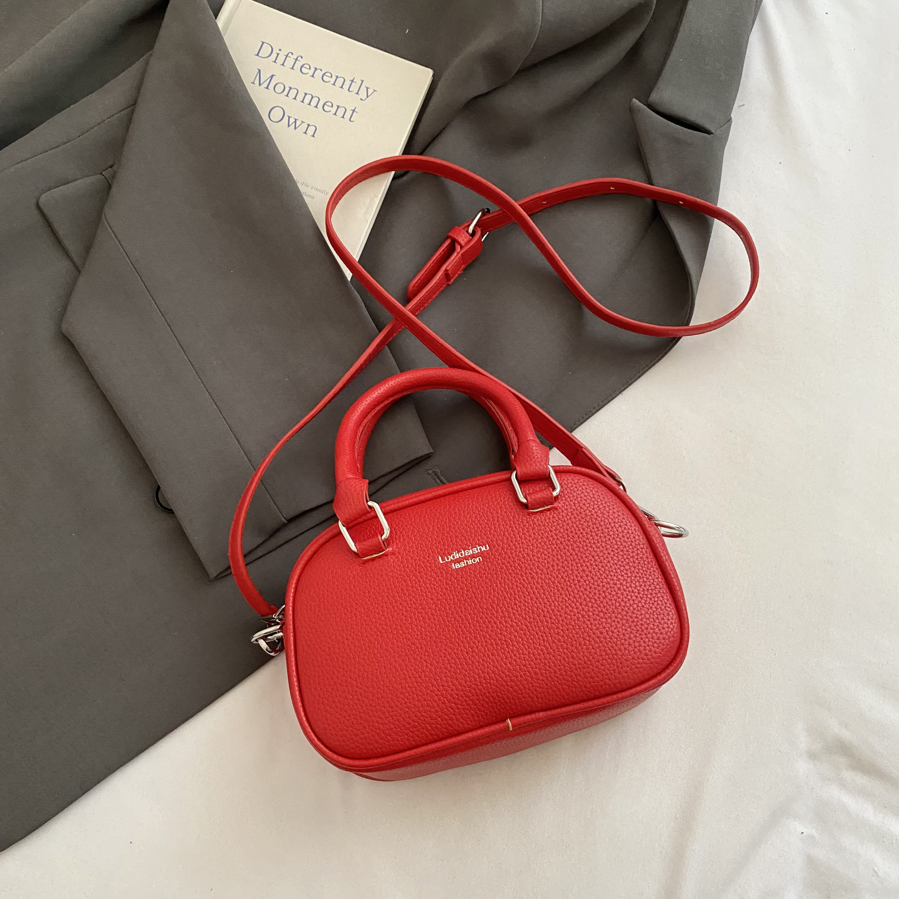 Korean-Style Minimalist Casual Tote Bag for Women - Small Square Crossbody Bowling Bag for Summer 2025