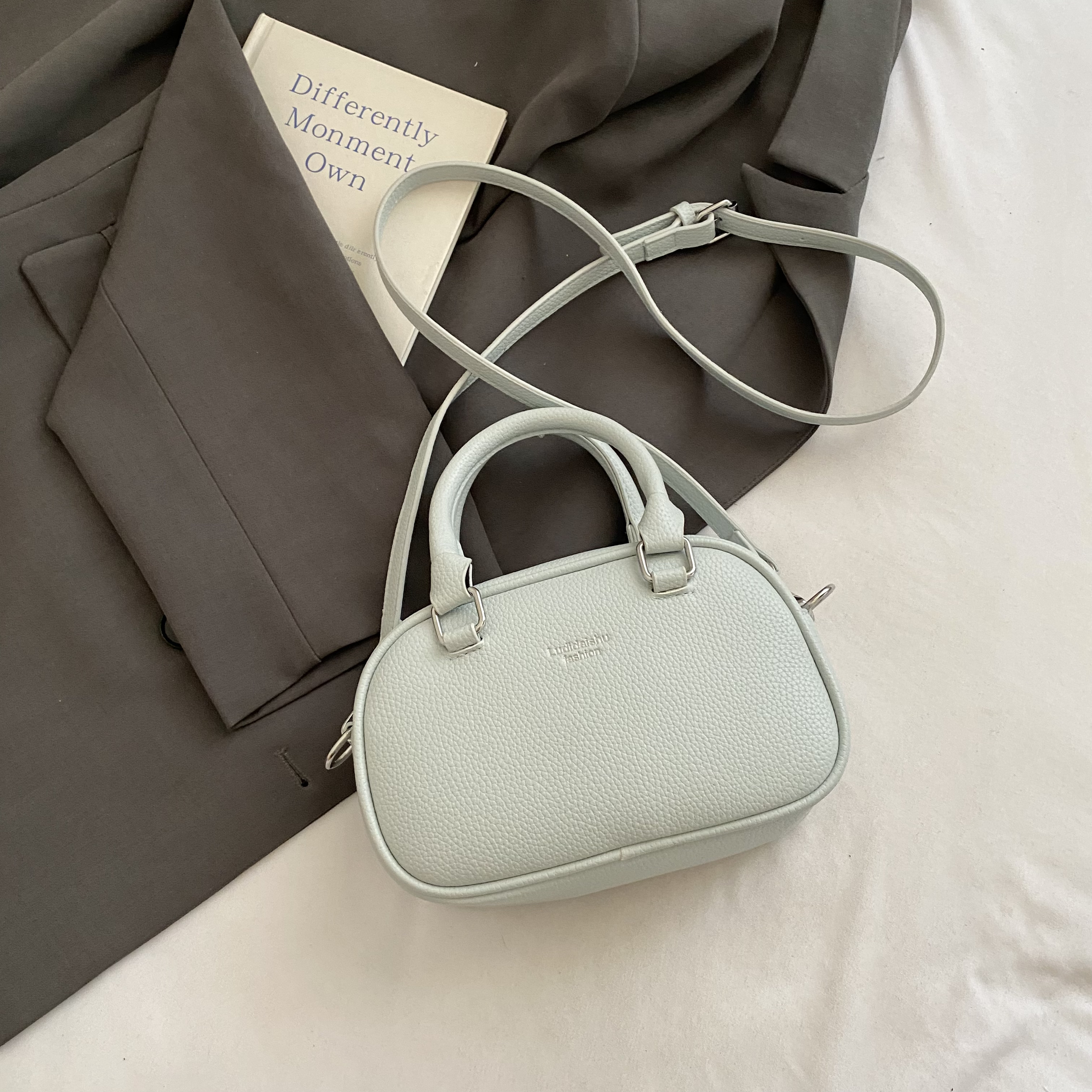 Korean-Style Minimalist Casual Tote Bag for Women - Small Square Crossbody Bowling Bag for Summer 2025