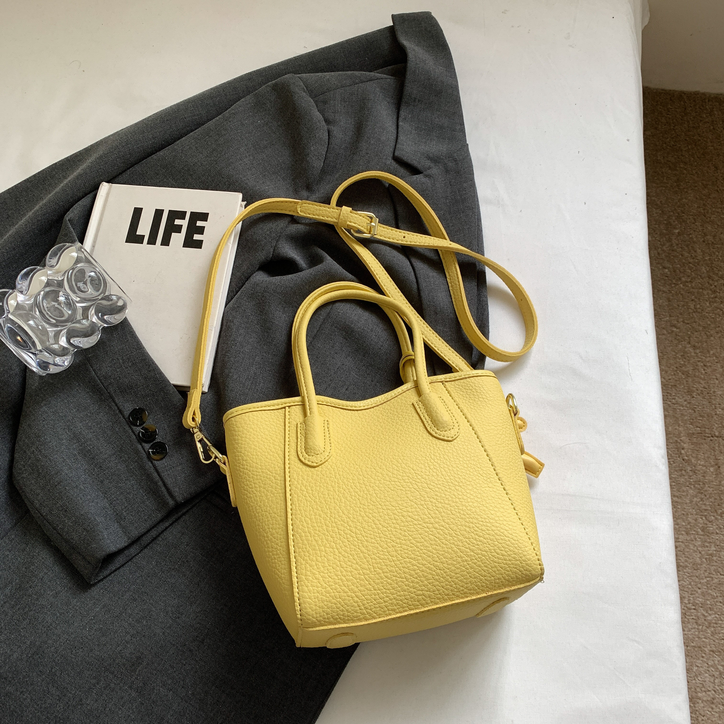 Korean-Style Minimalist Casual Tote Bag for Women - Versatile 2025 Spring Crossbody Bucket Bag
