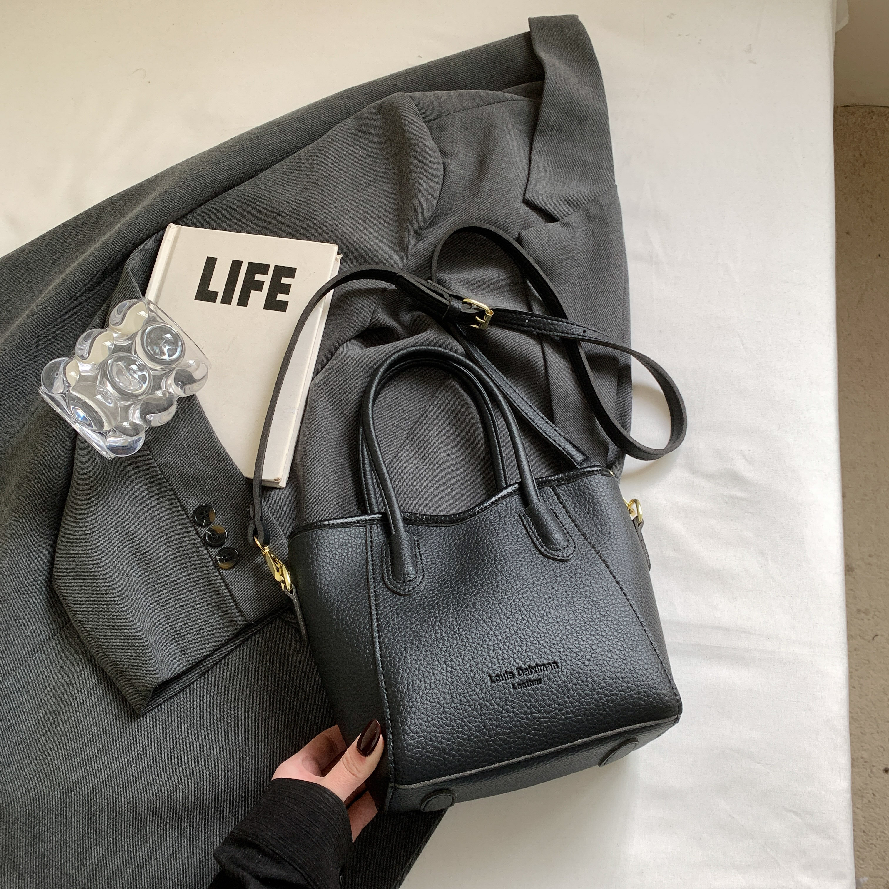 Korean-Style Minimalist Casual Tote Bag for Women - Versatile 2025 Spring Crossbody Bucket Bag
