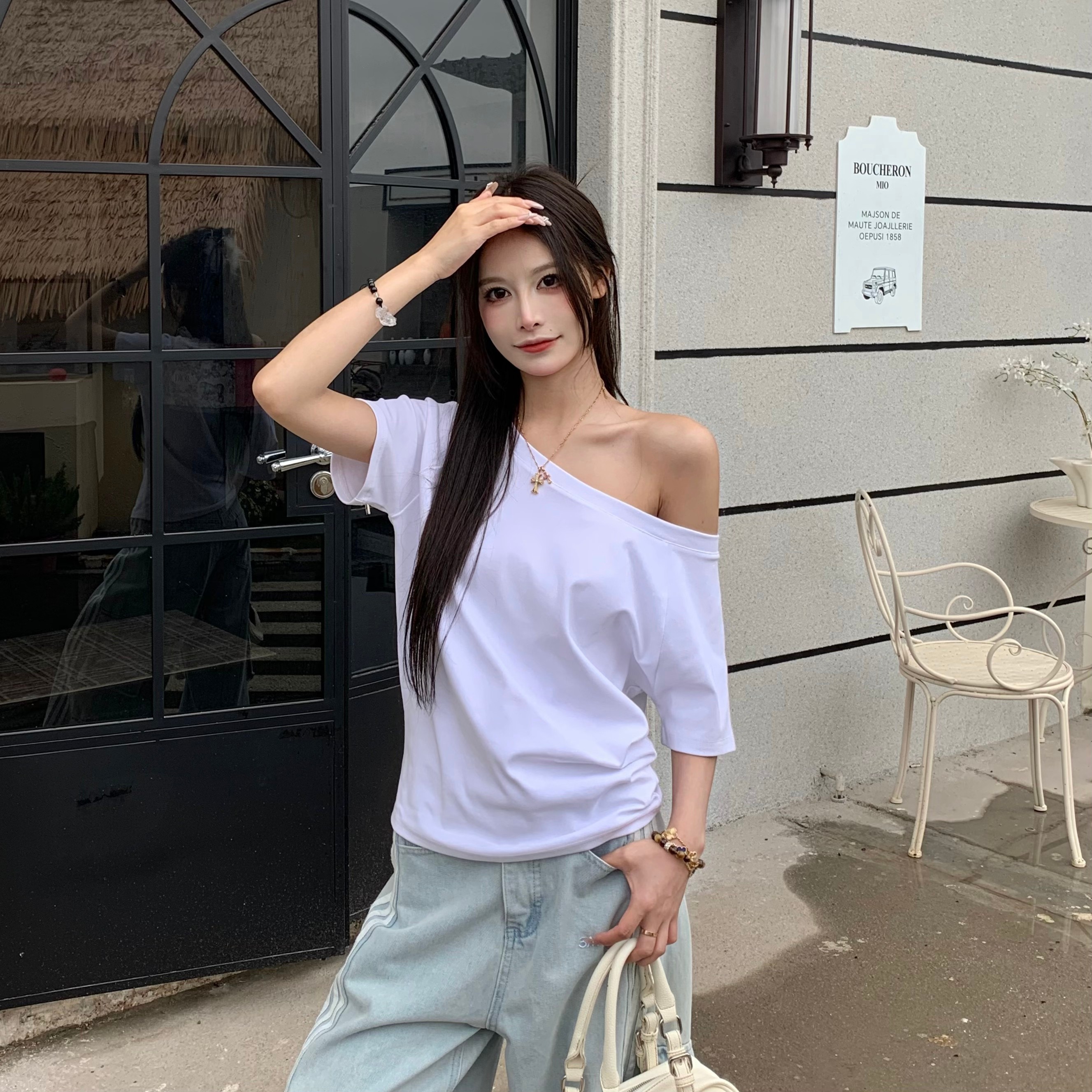 Korean Style One-Shoulder Short Sleeve T-Shirt for Women - Loose Fit Slimming Asymmetrical Off-Shoulder Top in Solid Color
