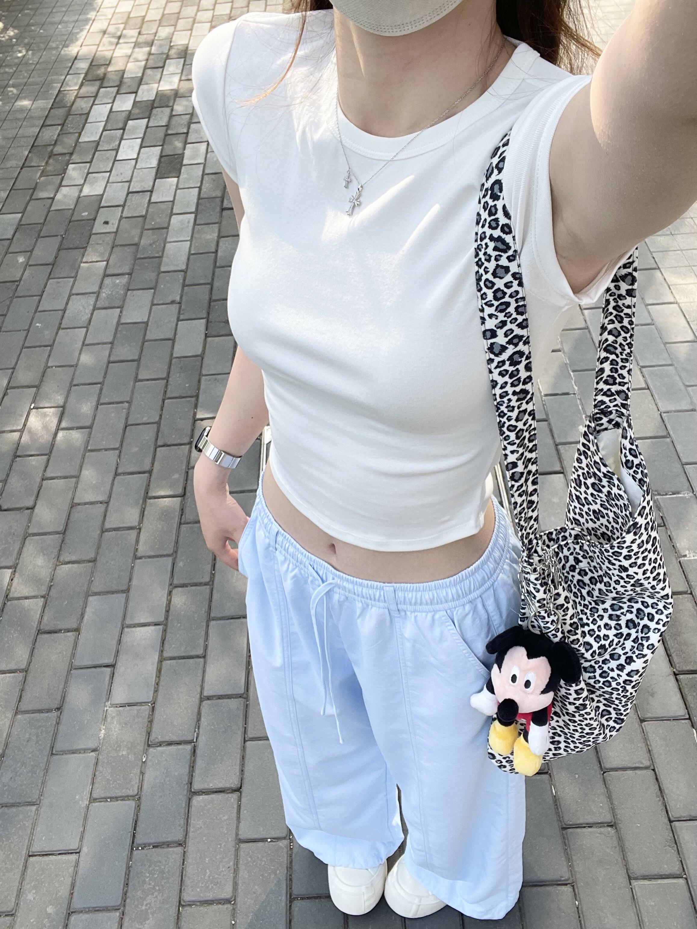 Korean Style White Shoulder-Fitted Slim T-Shirt for Women, Waist-Cinching Non-Transparent Cotton Short Sleeve Top, 2025 Summer Fashion