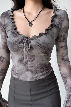 Lace-Trimmed Tie-Dye Velvet T-Shirt for Women - Slim-Fit Bell Sleeve Top in Purple, European and American Style, Y2K Fashion