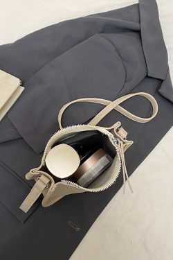 Lightweight Summer Zipper Crossbody Bag for Women - High-End Niche Shoulder Phone Bag 2025