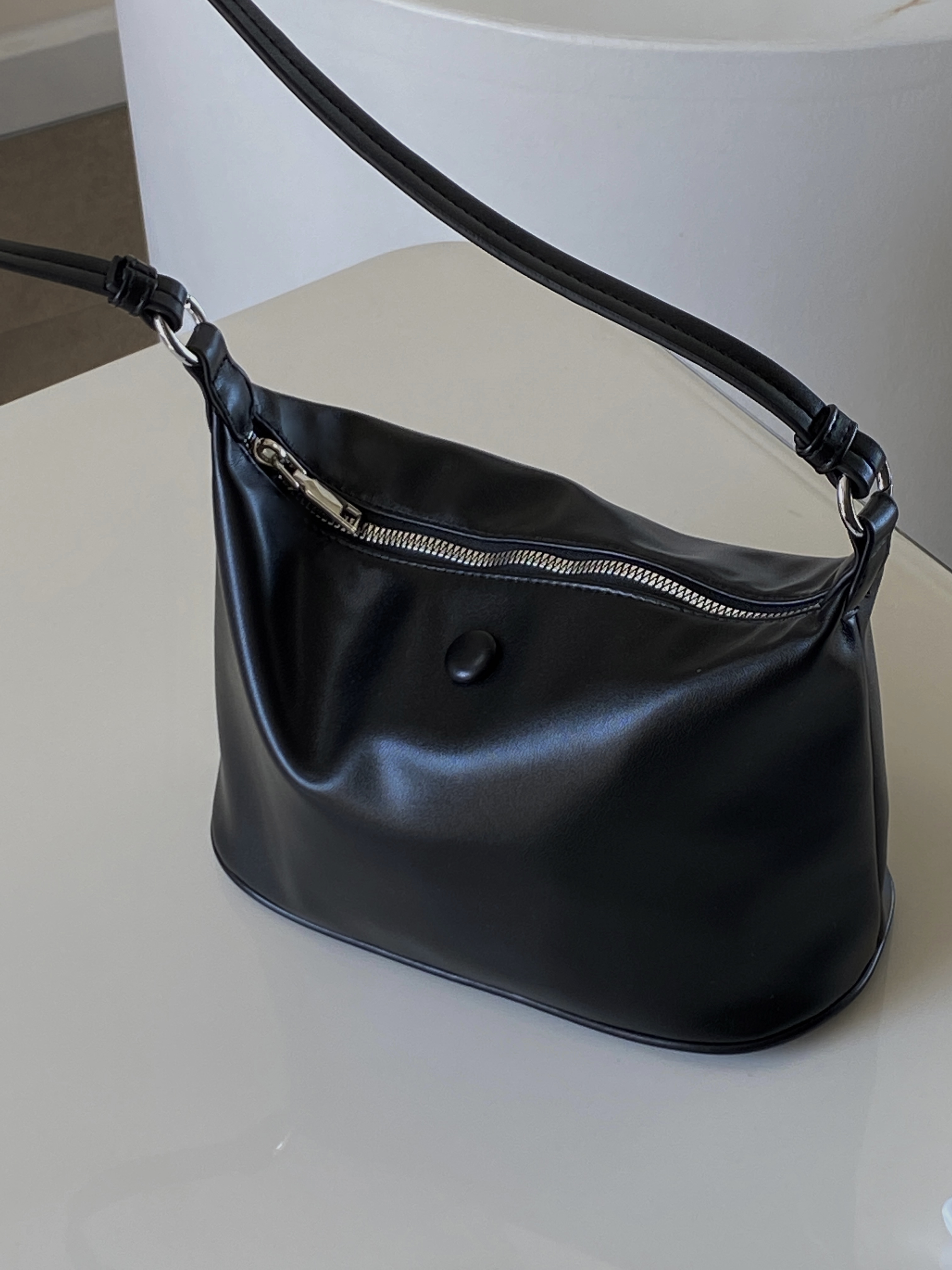 Lightweight Women's Dumpling Bag - Versatile Hand-Held & Underarm Shoulder Style, Perfect for 2025 Trends and Everyday Use