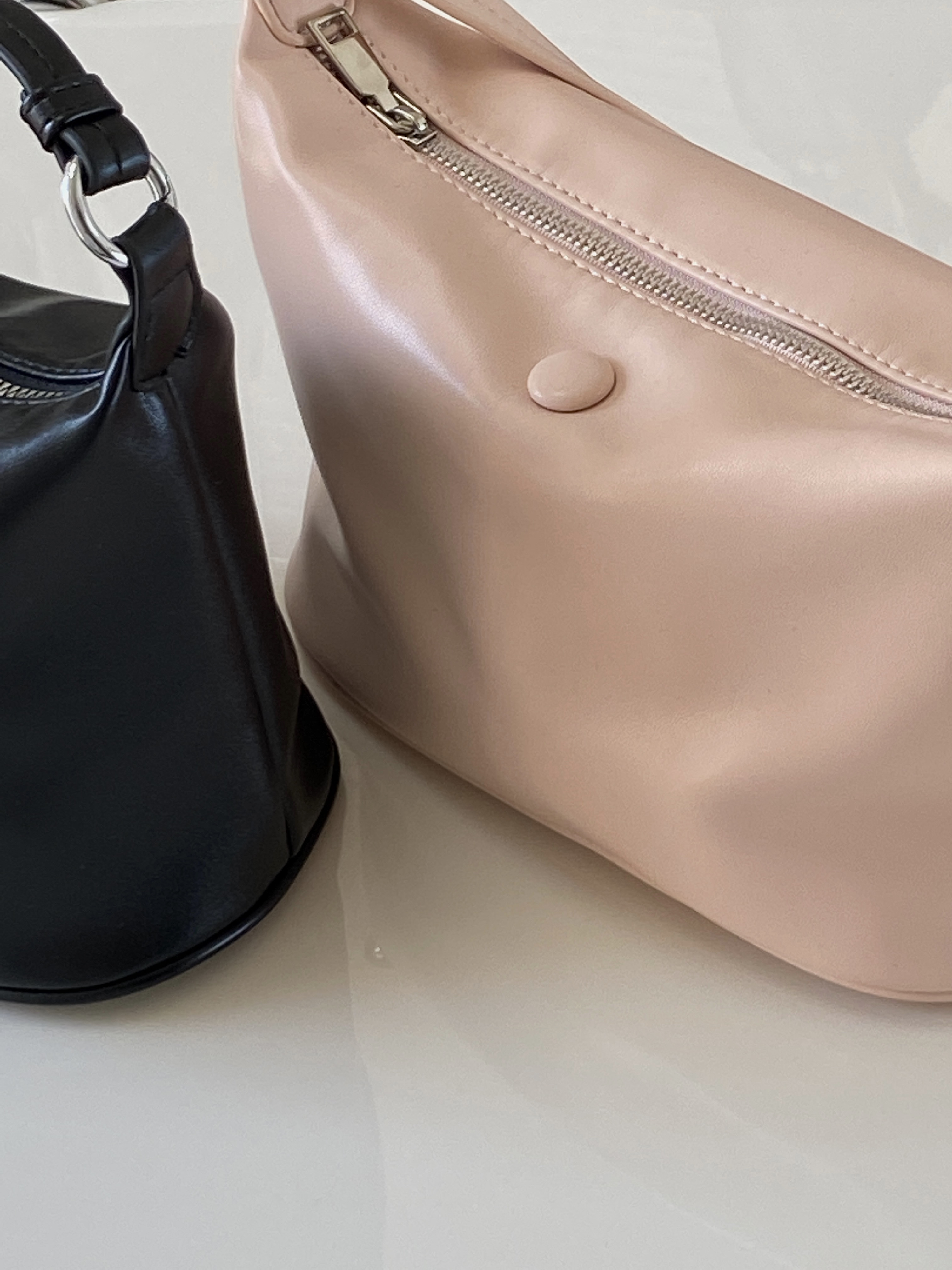 Lightweight Women's Dumpling Bag - Versatile Hand-Held & Underarm Shoulder Style, Perfect for 2025 Trends and Everyday Use