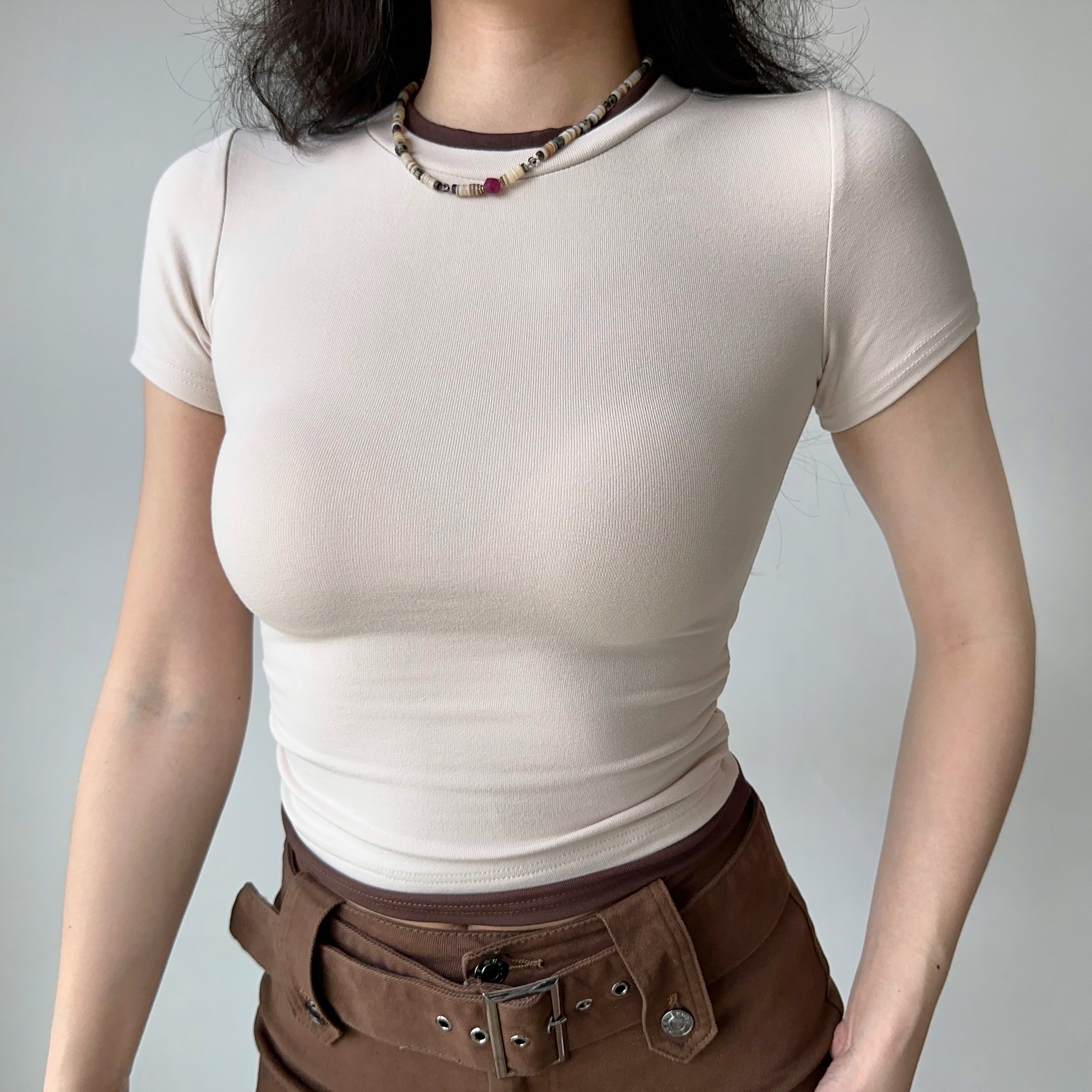 Minimalist Color-Blocking Faux Two-Piece T-Shirt for Women - European American Style Slim Fit Short Sleeve Round Neck Top