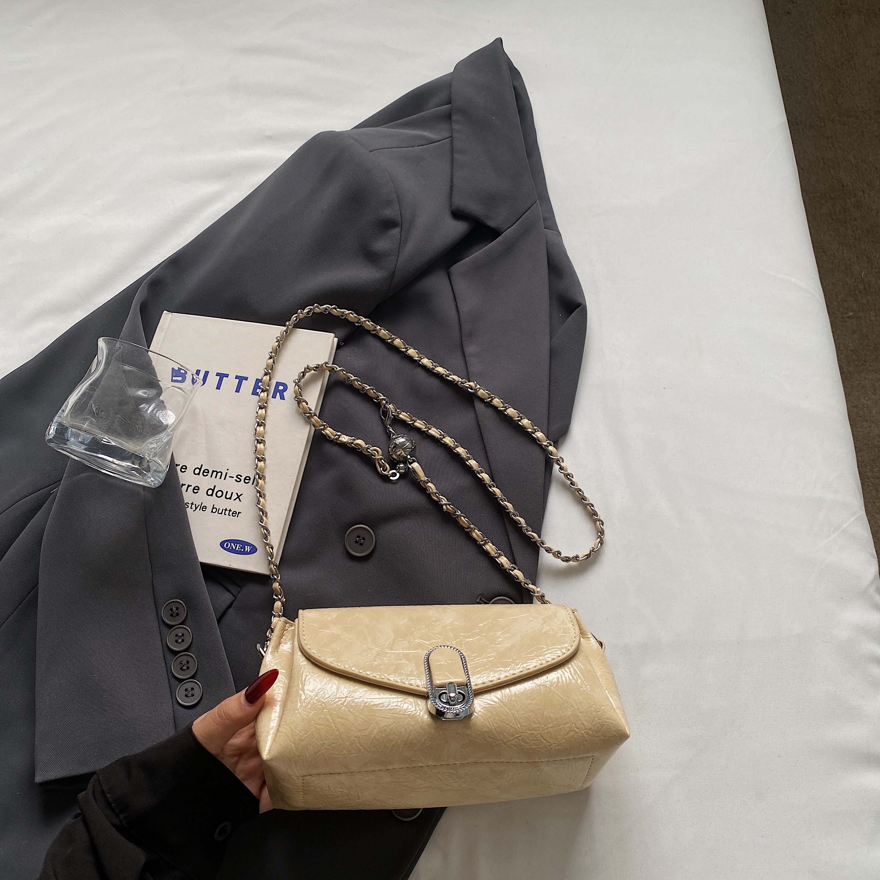 Minimalist Korean Style Pillow Bag for Women - Trendy High-End Shoulder Bag for Summer 2025 Casual Fashion
