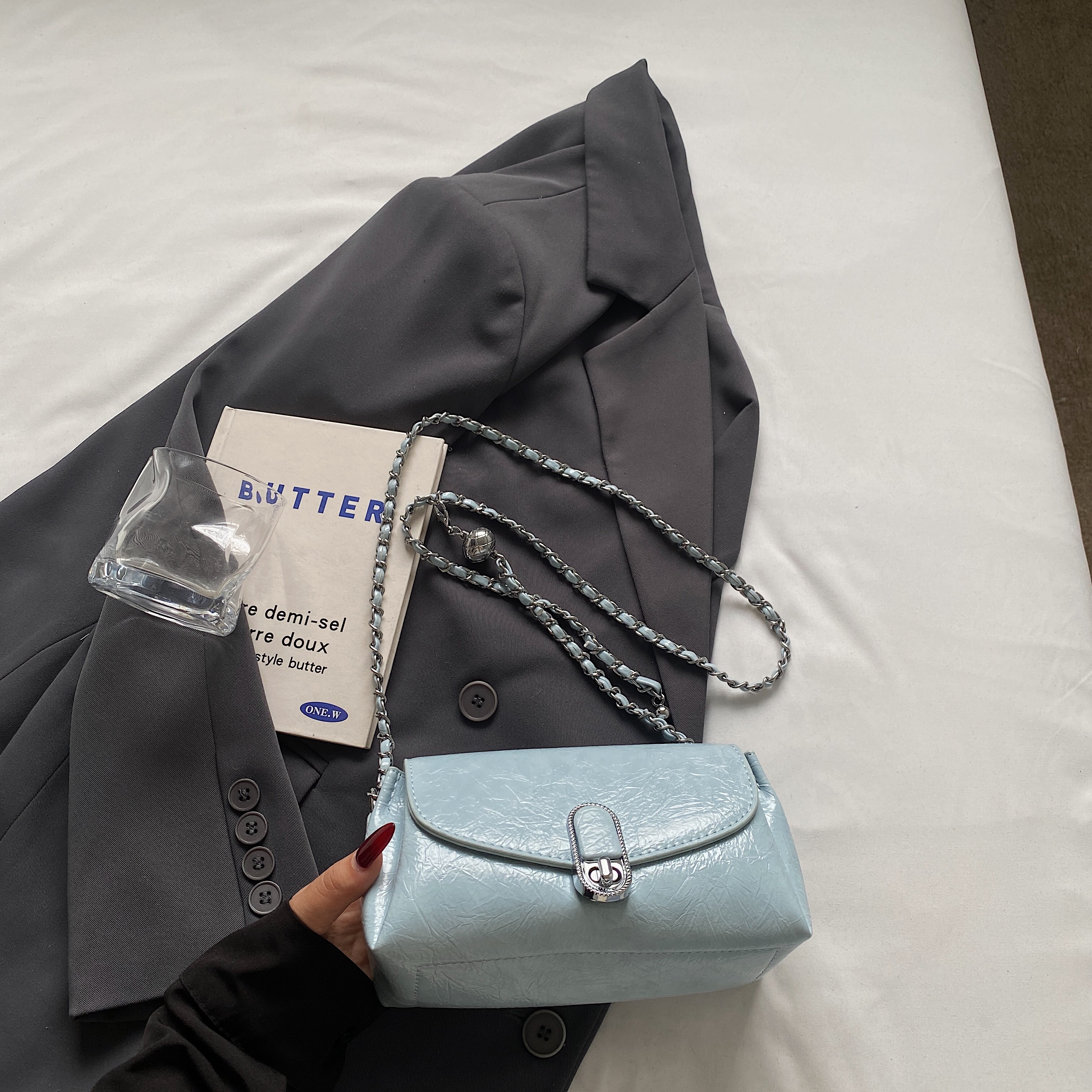 Minimalist Korean Style Pillow Bag for Women - Trendy High-End Shoulder Bag for Summer 2025 Casual Fashion