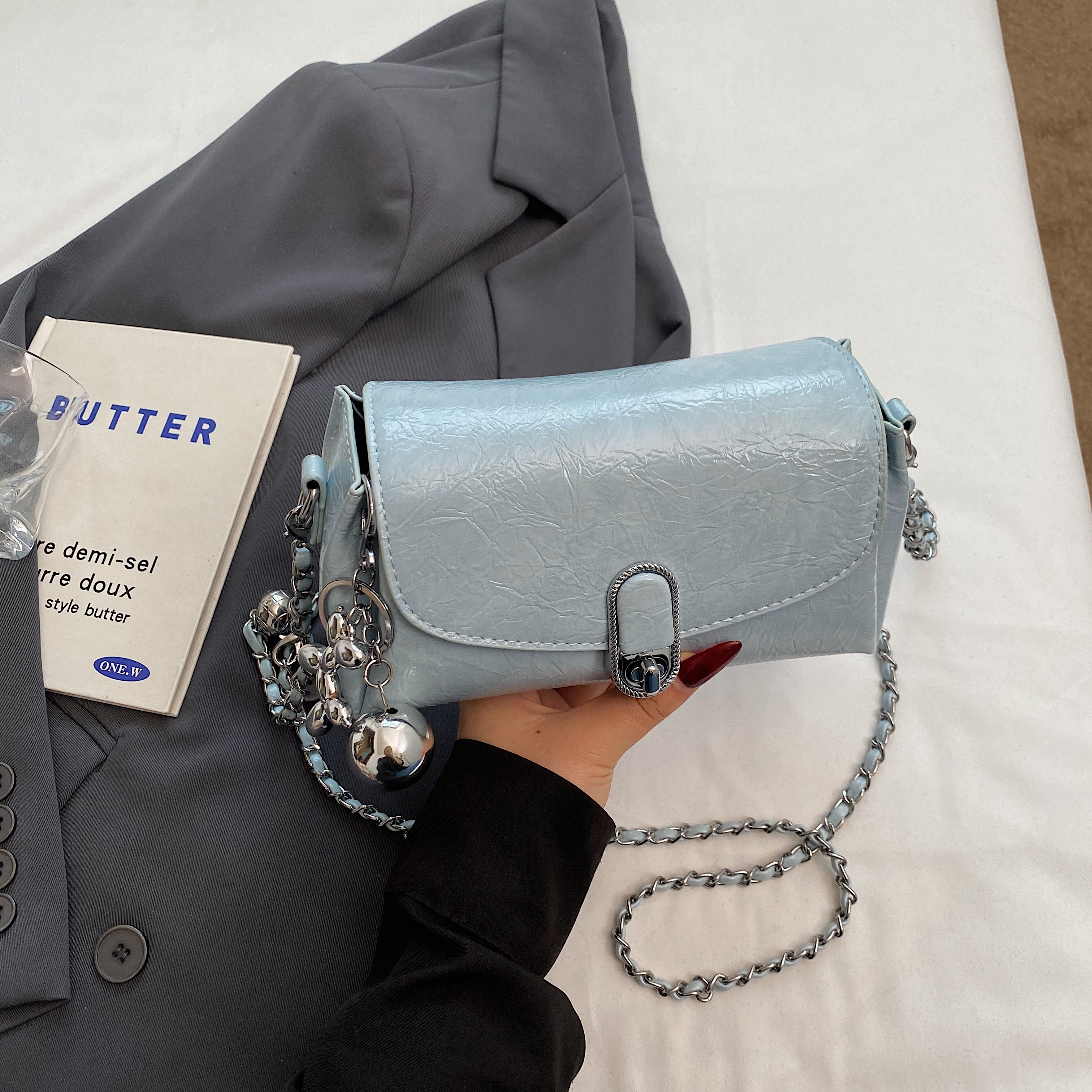 Minimalist Korean Style Pillow Bag for Women - Trendy High-End Shoulder Bag for Summer 2025 Casual Fashion