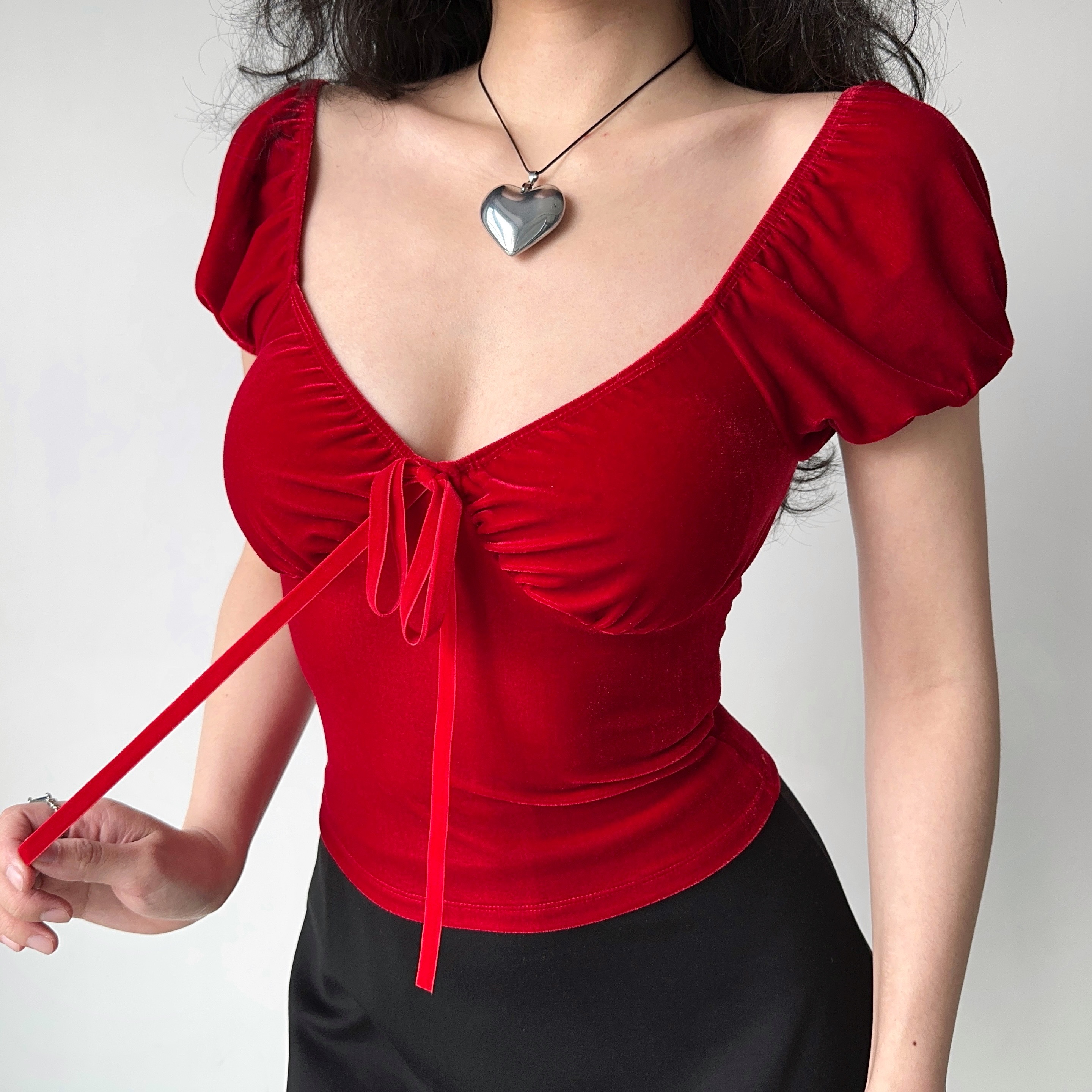 Red Velvet V-Neck Short Sleeve T-Shirt for Women with Puff Sleeves - Slim Fit Sexy Top in European American Style
