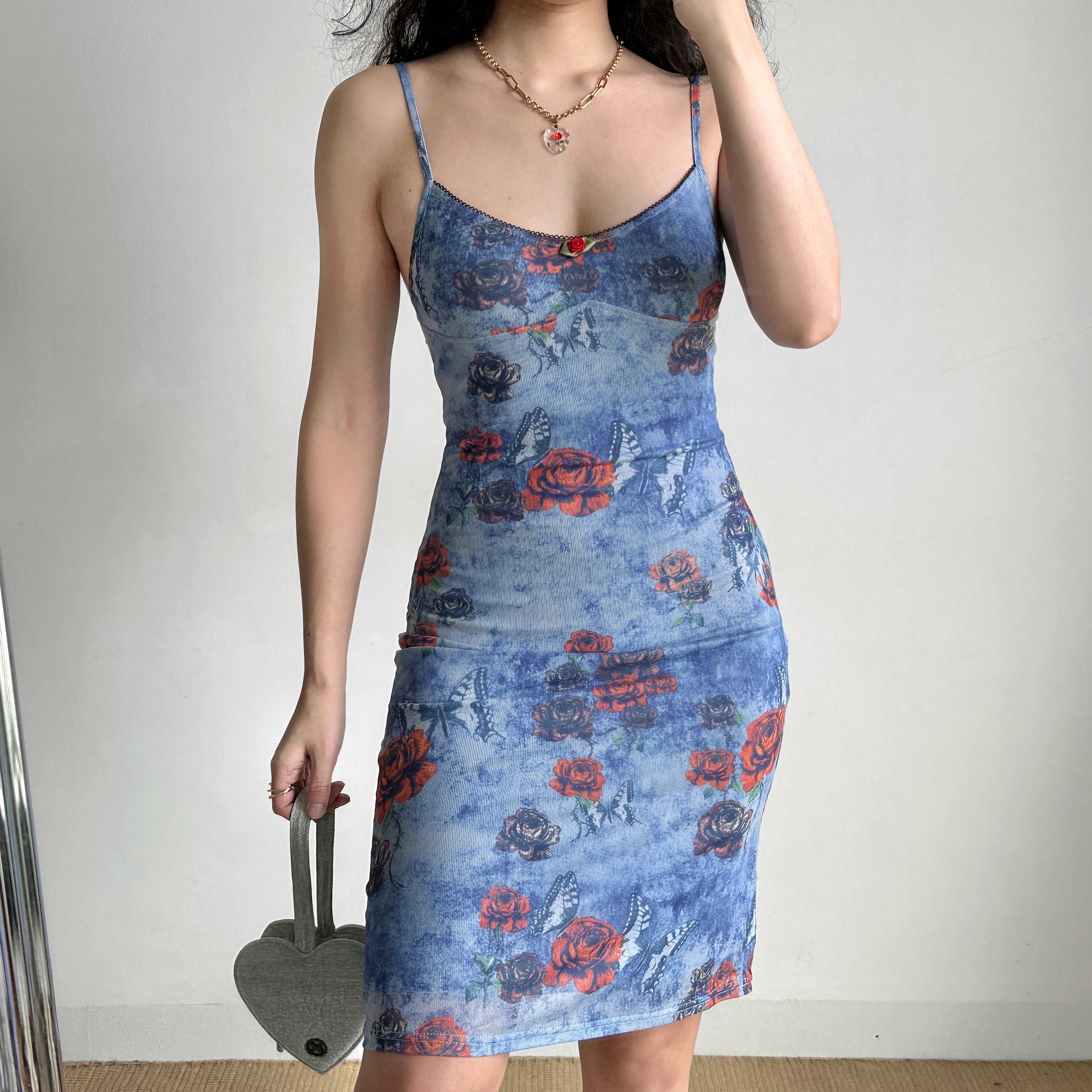 Retro Butterfly Flower Print Camisole Dress for Women - Fitted Waist, Hip-Hugging Short Skirt, European American Style, Y2K Fashion