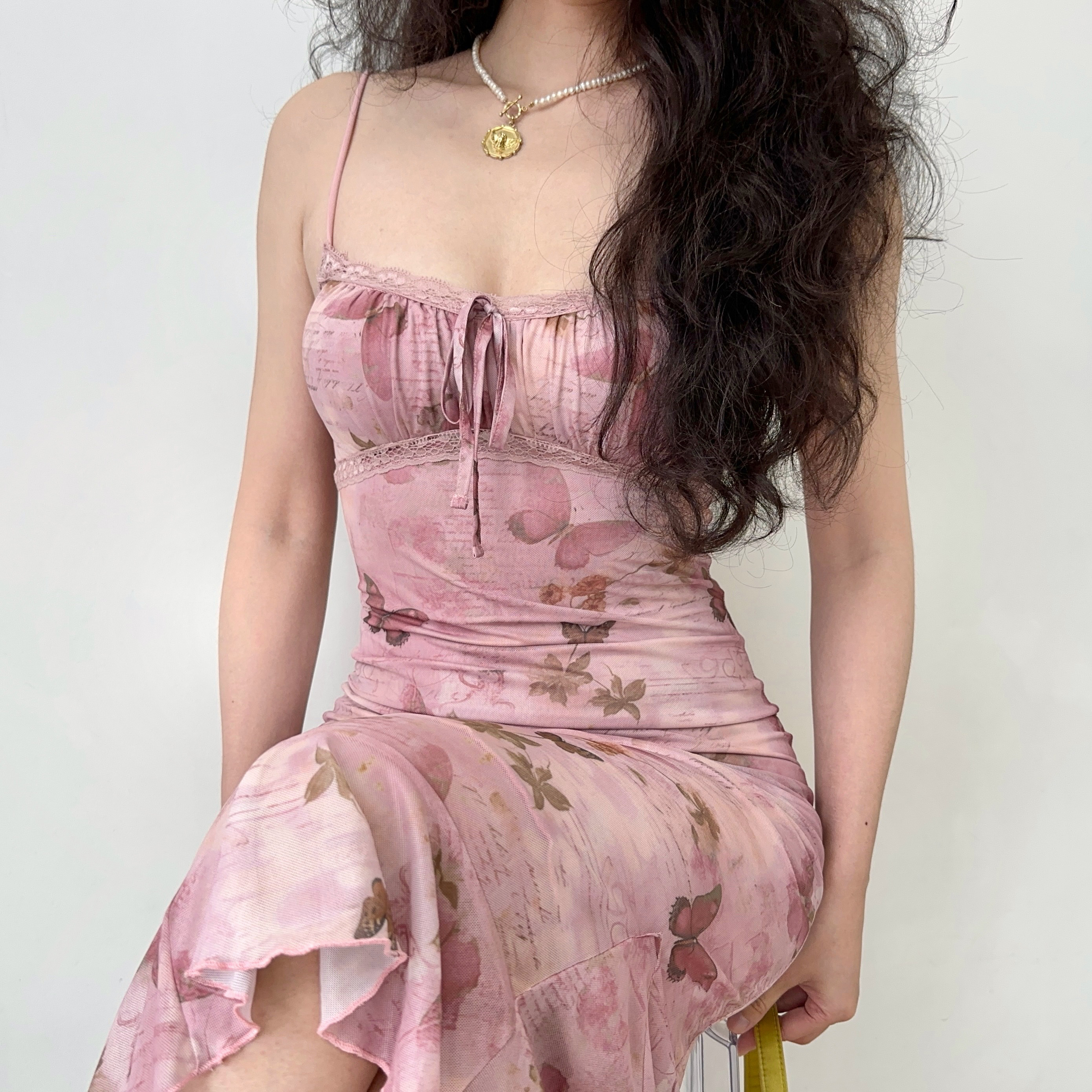 Retro Butterfly Print Camisole Dress with Irregular Lace Waist - Self-Made European American Style, Y2K Aesthetic, Short Skirt